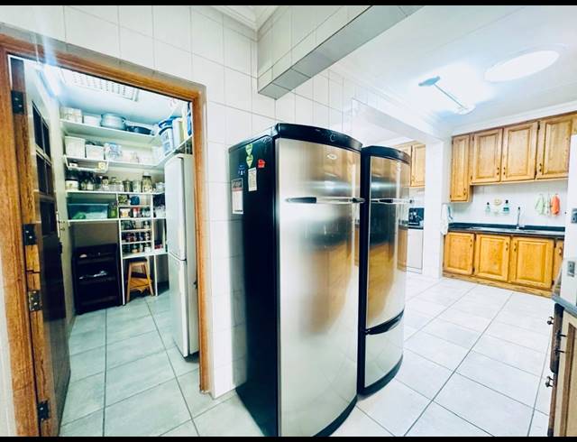 3 BEDROOM FREEHOLD FOR SALE IN BRACKENHURST